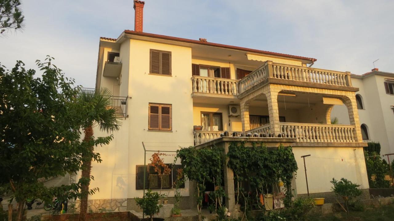 Apartment Josipa Malinska Bilik gambar