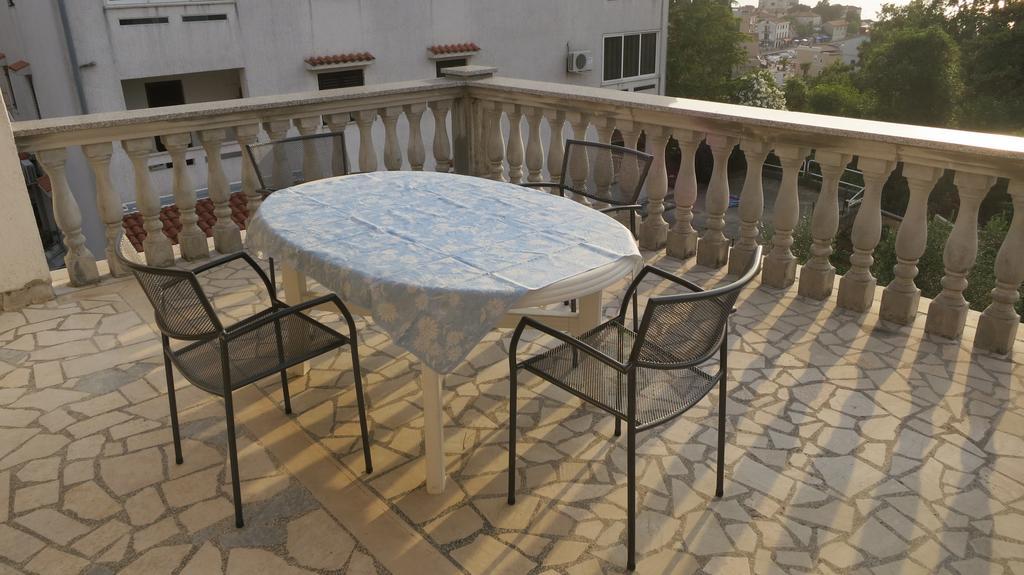 Apartment Josipa Malinska Luaran gambar